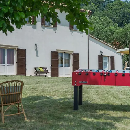 Larissa New Translation