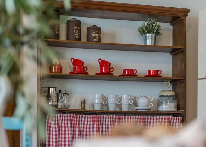 Larissa Villa Fratte Rosa